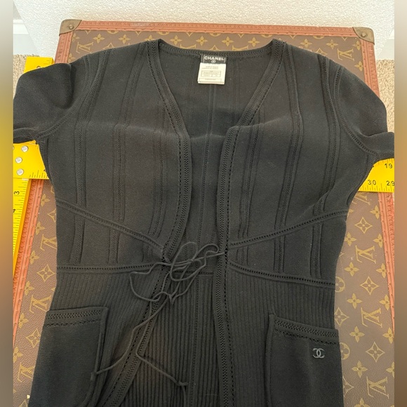 CHANEL Black Knit Cardigan Made in France size 34 (US 2) - Picture 11 of 17